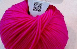 Pure Extra Fine Merino Wool 120m 50g 'Bucaneve' Hot Pink